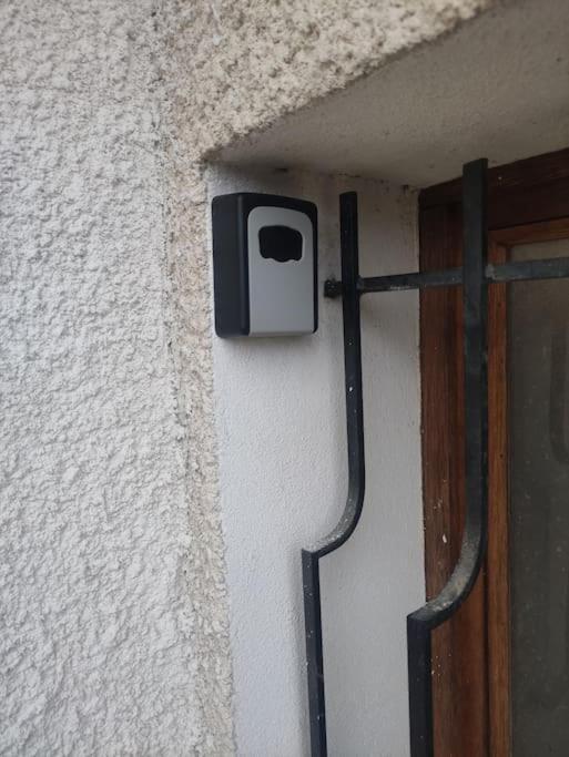 Ferienwohnung Le Petit Cocon Montbozon Exterior foto